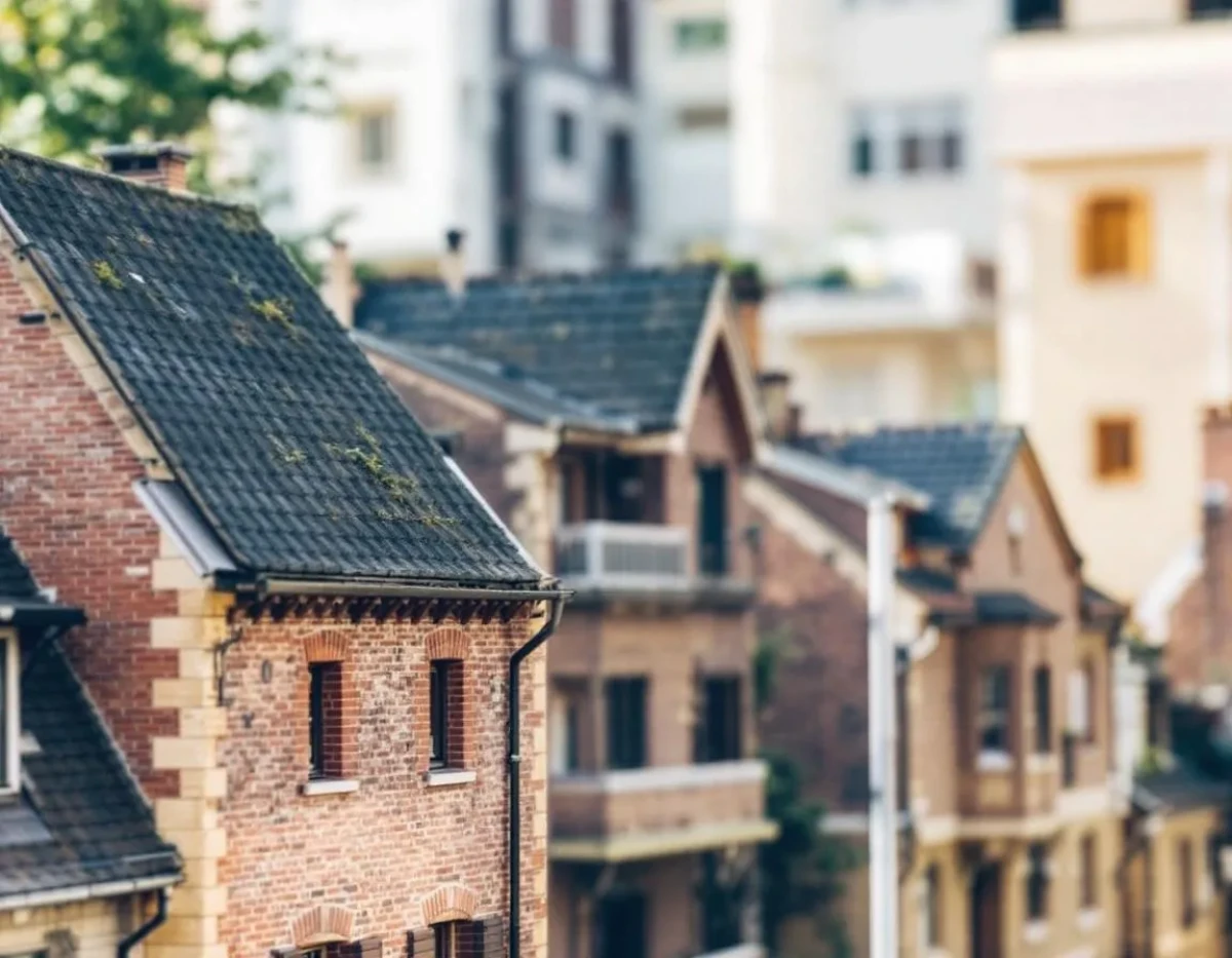 Décoder les Complexités du Droit Immobilier en 2025